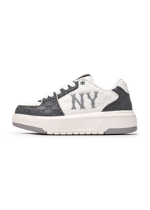 CHUNKY LINER EMBO MONOGRAM COOPERS TOWN