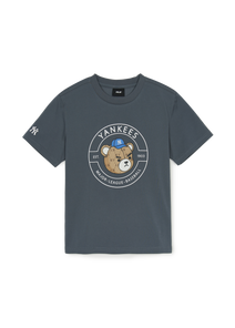 Mono-bear Artwork T-shirt