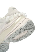 Curve Runner Lace