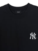 Vintage Sportive Cursive Graphic T-shirt