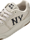 CHUNKY LINER EMBO MONOGRAM COOPERS TOWN