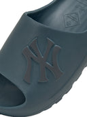 Skipper Slide