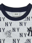 Mono-bear All-over T-shirt