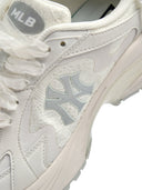 Curve Runner Lace